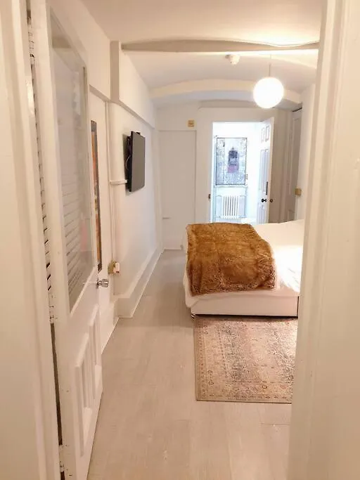 2 Large One Bed , Prime Location And Quiet Apartment Brighton